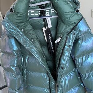 NWT Aritzia Super Puff - Soft Glaze, Algae Green - M